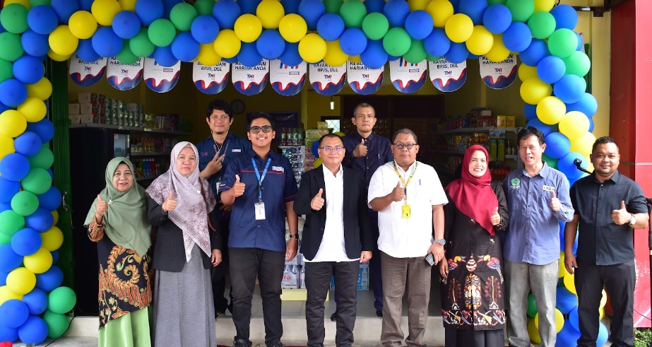 Prof Junaidi Resmikan Toserba Unilak, Masyarakat Bisa Beli Sembako Dengan Mudah