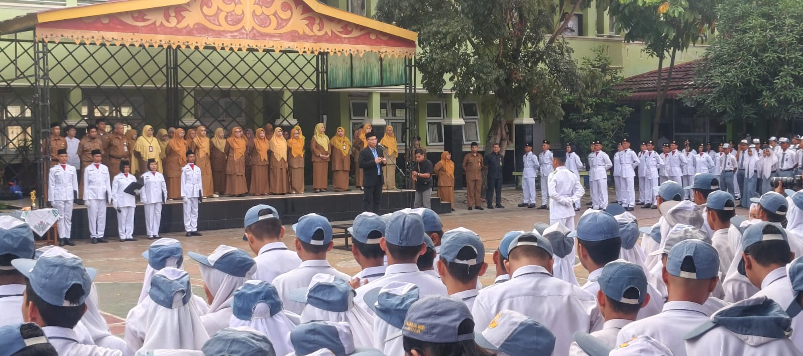 Rektor Unilak Prof Junaidi Dorong 400 Siswa SMA 2 Pekanbaru Untuk Kuliah