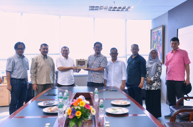 Wujudkan Tri Dharma Perguruan Tinggi, Unilak Tandatangani MoU dengan Riau Pos