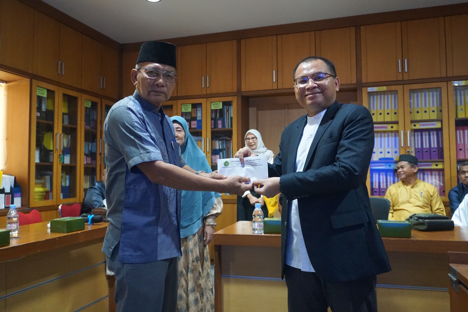 Prof Dr Junaidi Doakan Jemaah Calon Haji Dosen Unilak Beribadah Dengan Lancar dan Selamat