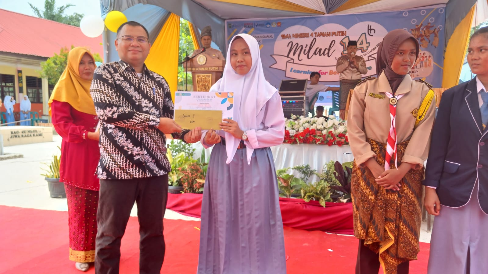 Rektor Unilak Hadiri Milad ke-14 SMA 4 Tanah Putih, Rokan Hilir