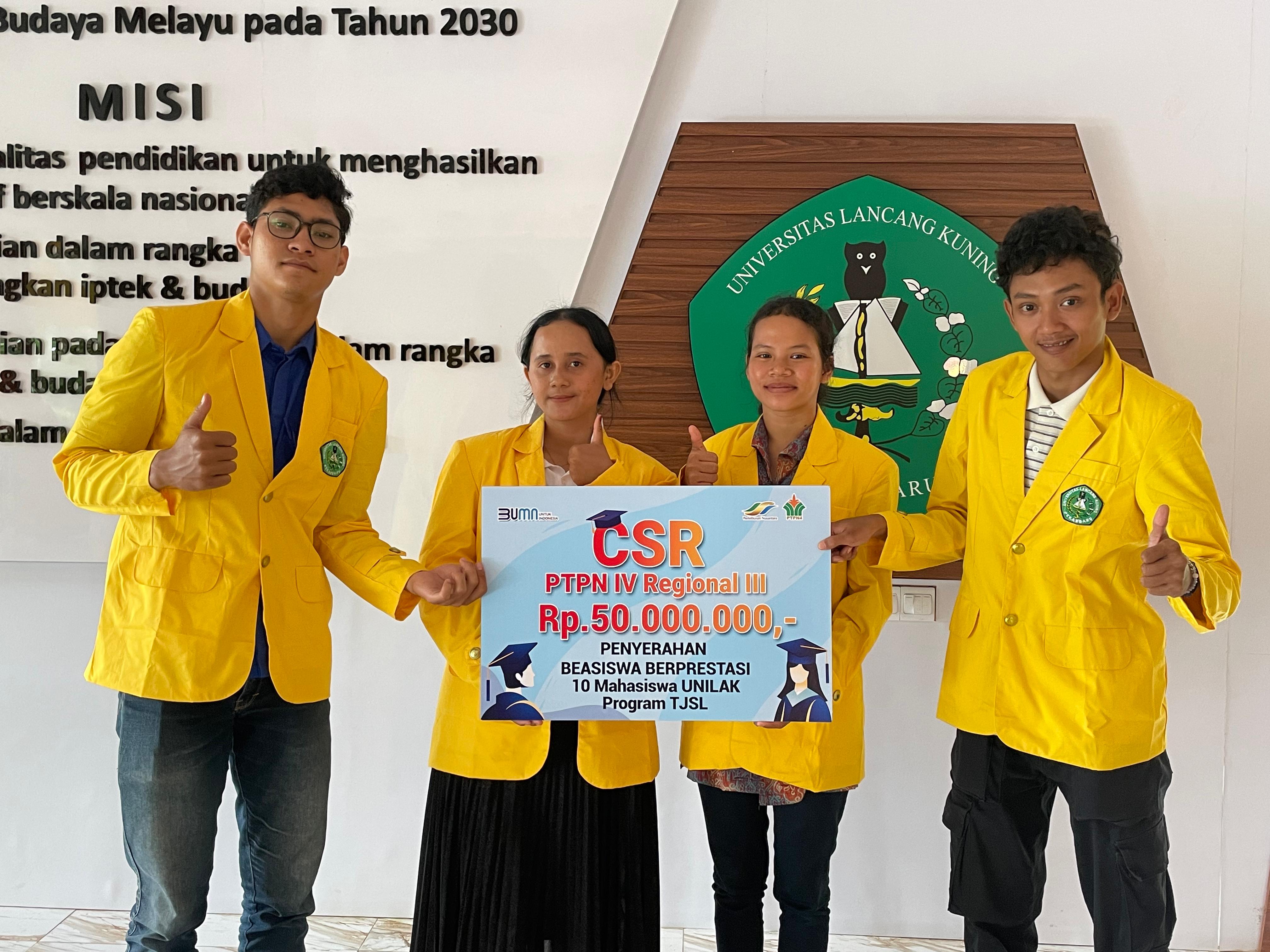 Mahasiswa Unilak Terima Beasiswa, Wakil Rektor III Dr Hardi Doakan PTPN 4 Semakin Jaya