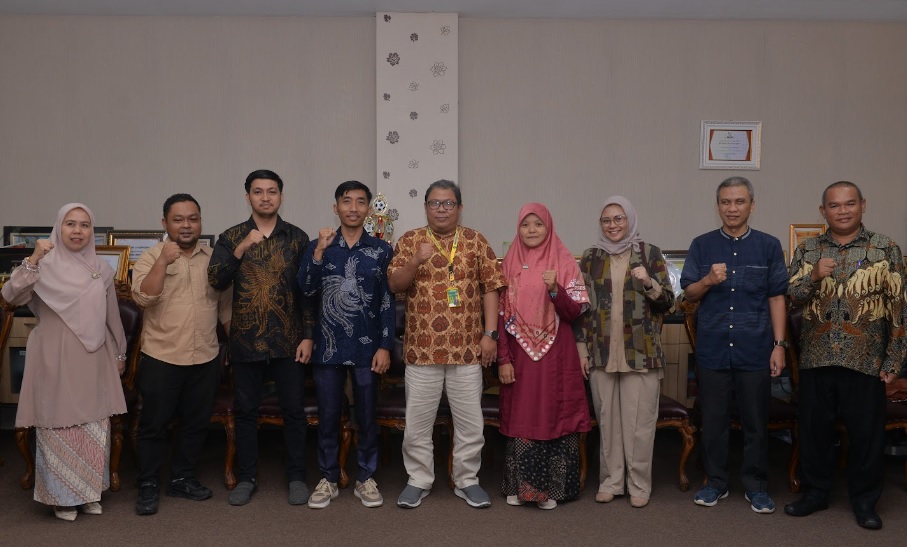 Unilak Perkuat Jajaran Akademik: Lima Dosen Terima SK